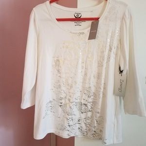 NWT Chicos Zenergy line top